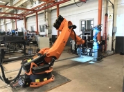 沖壓焊接機(jī)器人